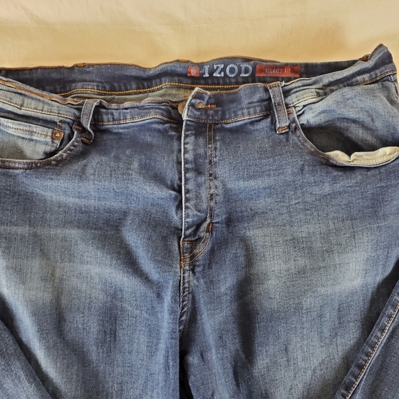 Mens Izod Jeans Relaxed Fit 42x32 - Picture 2 of 8